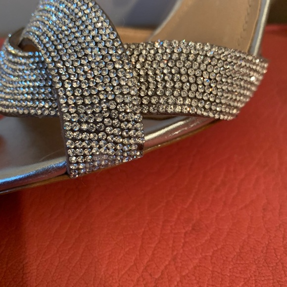 Shutz silver bling heels w/ankle strap - Picture 6 of 9